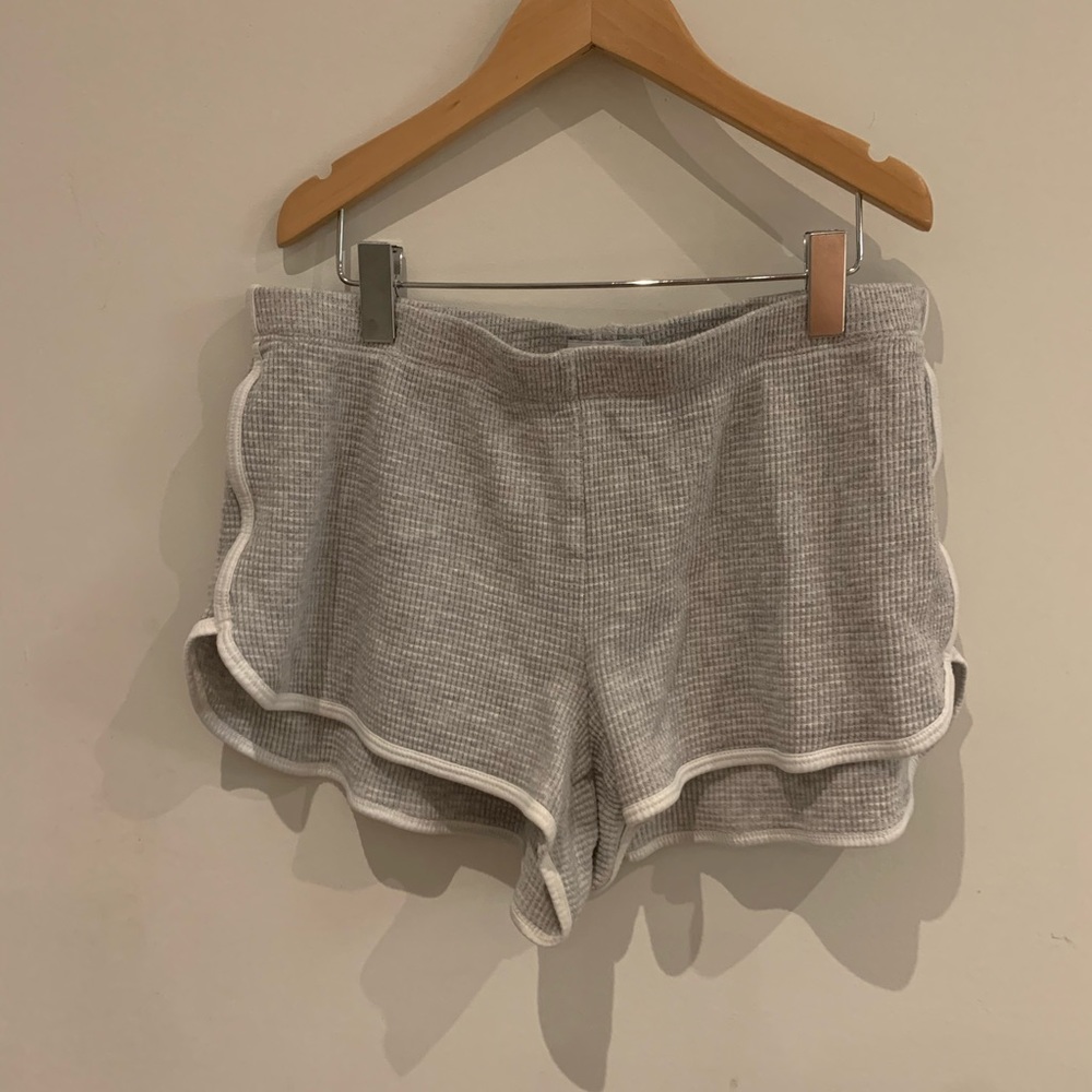 aritzia shorts